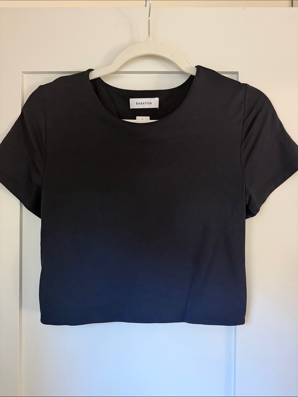 Aritzia Babaton Black Short-Sleeve Cropped Tee